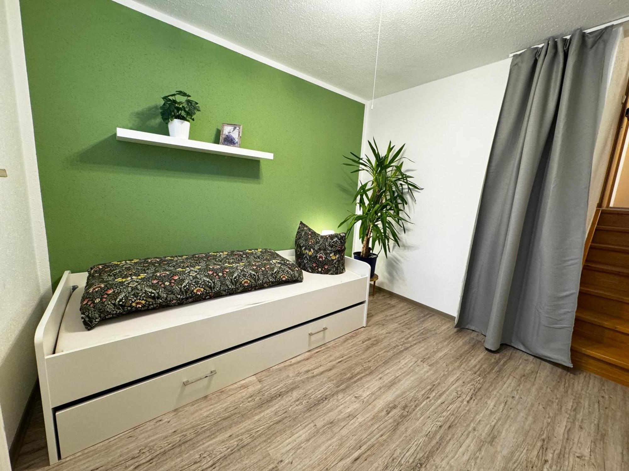 Galerie-Ferienwohnung "Im Schindlershof" - Zentral Und Ruhig Айбенщок Екстериор снимка