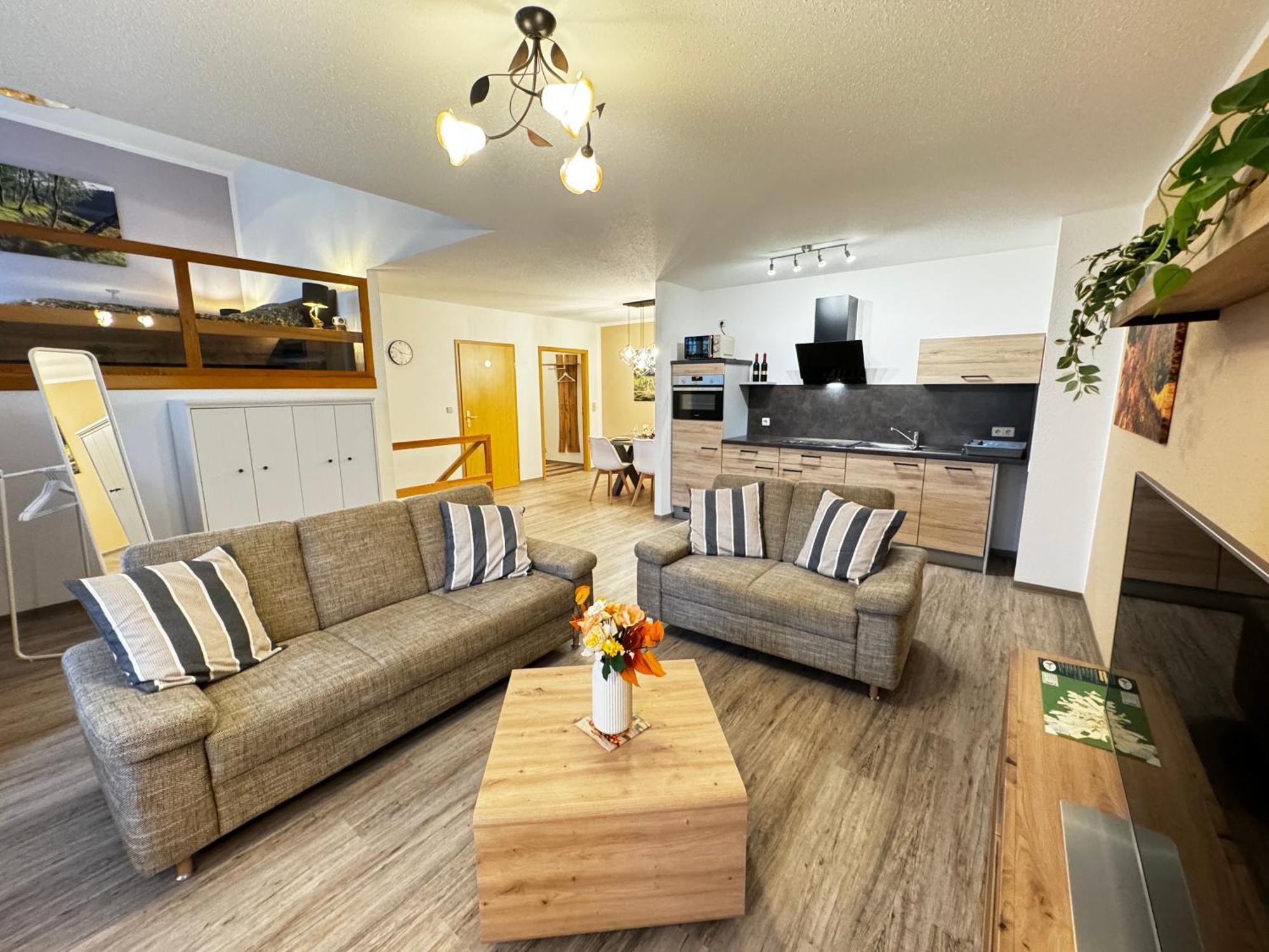 Galerie-Ferienwohnung "Im Schindlershof" - Zentral Und Ruhig Айбенщок Екстериор снимка